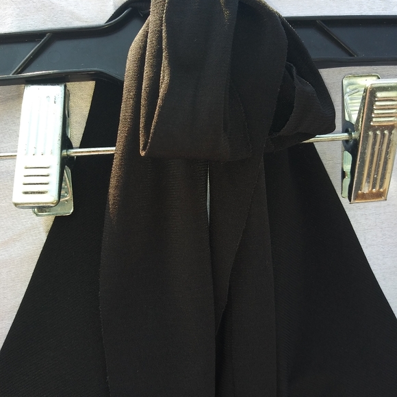 Clothes - Picture 8 of 16